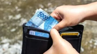 Ilustrasi upah di jakarta