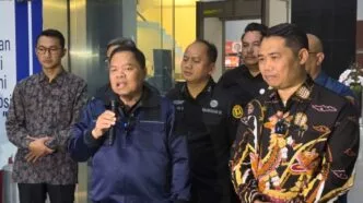 Kpk tangkap bupati bekasi dalam OTT