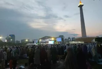 Massa reuni 212 di monas jakarta