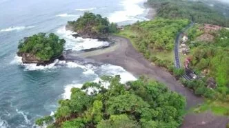 Pantai madasari pangandaran