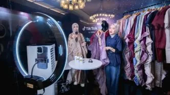 Penjualan online shop di promo