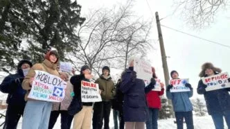 Warga protes gara gara roblox diblokir di rusia