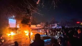 Aksi Demonstran di Teheran pada 9 Januari