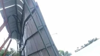 Atap Halaman Upacara SMAN 1 Susukan Cirebon Ambruk, Siswi Tertimpa Reruntuhan