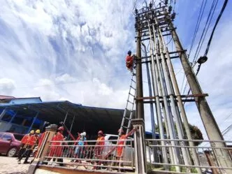 Darmawan Prasodjo Sebut Infrastruktur Listrik Aceh Rusak Dahsyat, PLN Kerahkan 1.600 Personel Kerusakan Listrik Aceh Tak Pernah Terjadi Sebelumnya, Dirut PLN Menangis di DPR