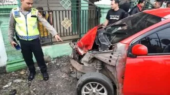 Mobil Tertemper KA di Kendal