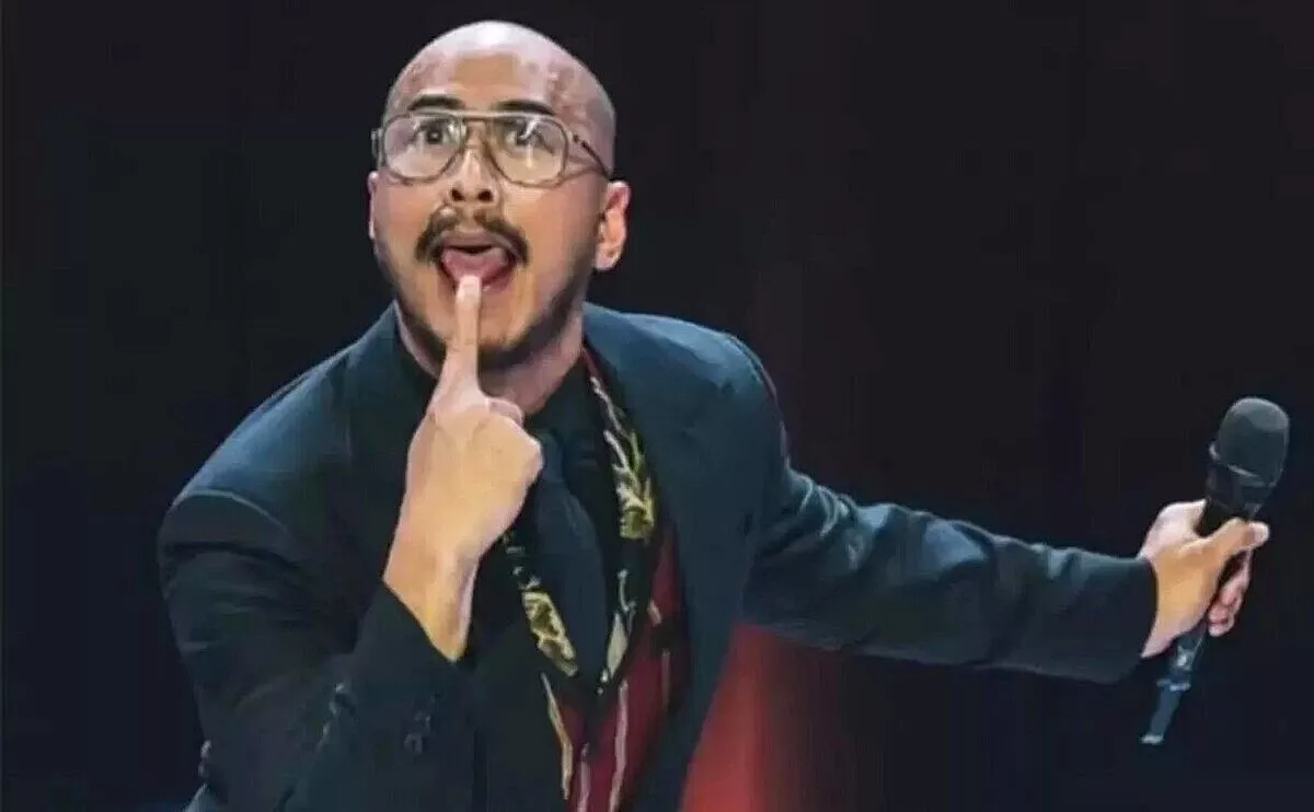 Lawakan “Mata Ngantuk Gibran” Pandji Disorot, Tompi Angkat Isu Medis dan Ingatkan Body Shaming Pandji Disorot soal Lawakan “Mata Ngantuk Gibran”