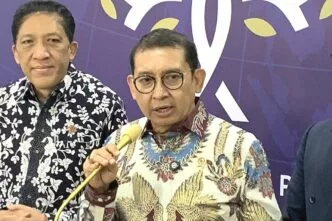Menteri Kebudayaan Fadli Zon Sebut Keraton Solo Terima Hibah dari Pemerintah, Harus Ada Laporan Pertanggungjawaban Pemerintah Soroti Penggunaan Hibah Keraton Solo, Fadli Zon Tekankan Laporan Pengelolaan