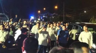 Presiden Prabowo Subianto Bersama Pengungsi di Tapanuli Selatan di malam Pergantian Tahun