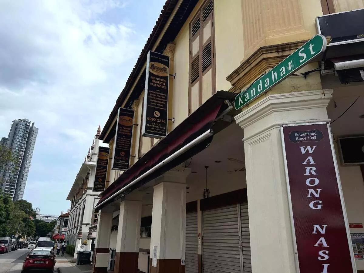 78 Tahun Menyajikan Nasi Padang, Warong Pariaman Singapura Akhiri Operasionalnya Warong Nasi Pariaman Singapura Resmi Tutup, Menteri Urusan Muslim Turun Tangan