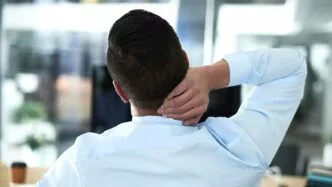 Apakah leher kaku selalu tanda kolesterol tinggi