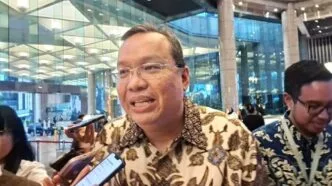 Direktur utama pt bursa efek indonesia bei iman rachman mengundurkan diri