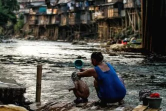 Ilustrasi penduduk miskin di indonesia