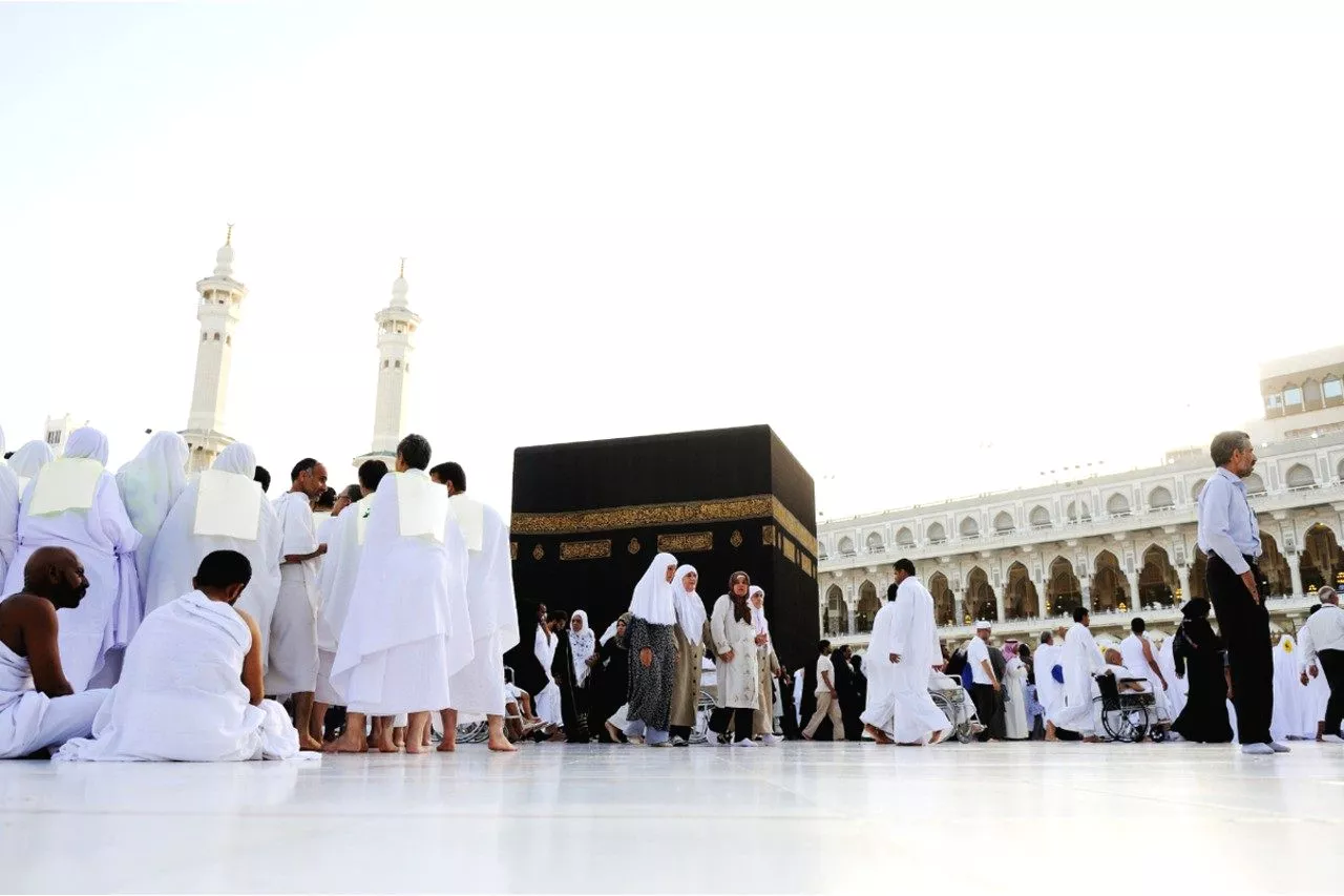 Antrean Haji Indonesia hingga 2026 Tembus 5,7 Juta Orang, Hampir 12 persen Adalah Jamaah Lansia Jamaah haji di kabah