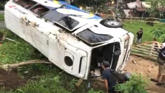 Kecelakaan minibus di mojokerto