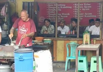 Momen gibran makan bareng 2 raja solo
