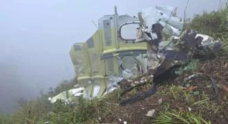 Penampakan serpihan pesawat atr 42 500 yang jatuh di puncak bulusaraung