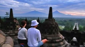 Sunrise mengawali tahun 2026 di borobudur