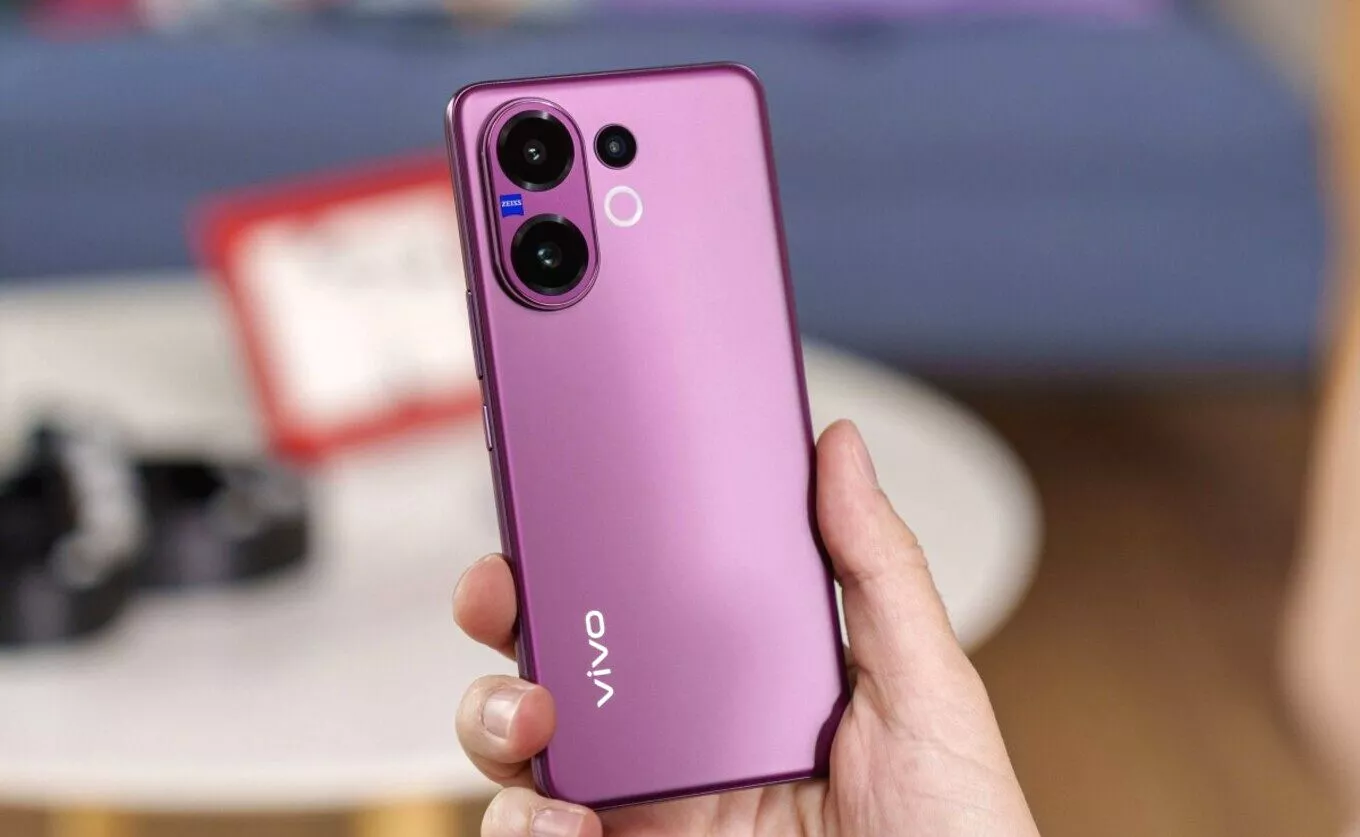 Vivo V70 Elite Tampil Menggoda dengan Chipset Snapdragon 8s Gen 3 dan Kamera 50 MP Periskop Vivo v70 elite
