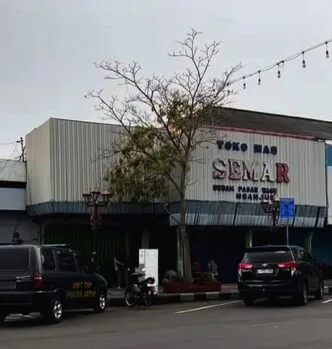 Kasus TPPU Emas Ilegal Rp 25,8 Triliun, Toko Emas Semar Nganjuk Digeledah 17 Jam