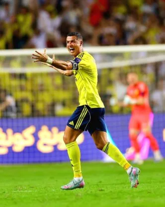 Liga Arab Saudi Rugi Triliunan, Ronaldo Terancam Tinggalkan Al Nassr, Salah Menanti