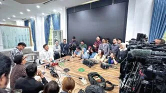 Program Makan Bergizi Gratis Tak Ganggu Pendidikan, Seskab Pastikan Anggaran Bertambah