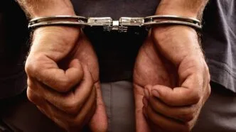 Rangkap Pekerjaan Demi Bertahan Hidup, Guru Honorer Justru Terjerat Pidana