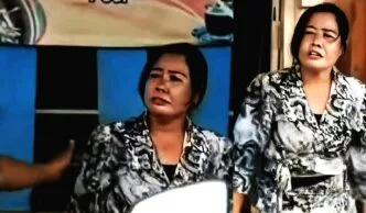 Wanita Teriak Histeris Lapaknya Dibongkar Satpol PP, Tuding Ada Iming iming Tak Ditertibkan