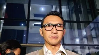 Jubir KPK memberikan keterangan OTT Ditjen Bea Cukai