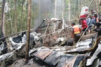 Pesawat Pengangkut BBM Pelita Air Jatuh di Gunung Belaban Krayan Kalimantan Utara, Pilot Dipastikan Tewas Kondisi pesawat pelita air yang jatuh terbakar
