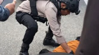 Remaja dihantam helm oleh brimob di tual maluku