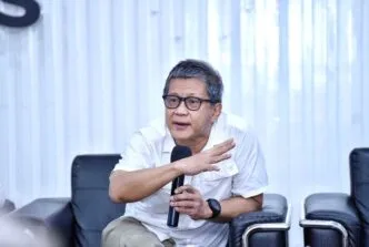 Rocky gerung kritisi perjanjian dagang