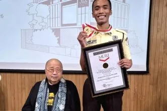 Satpam viral bergelar S2 pecahkan rekor MURI