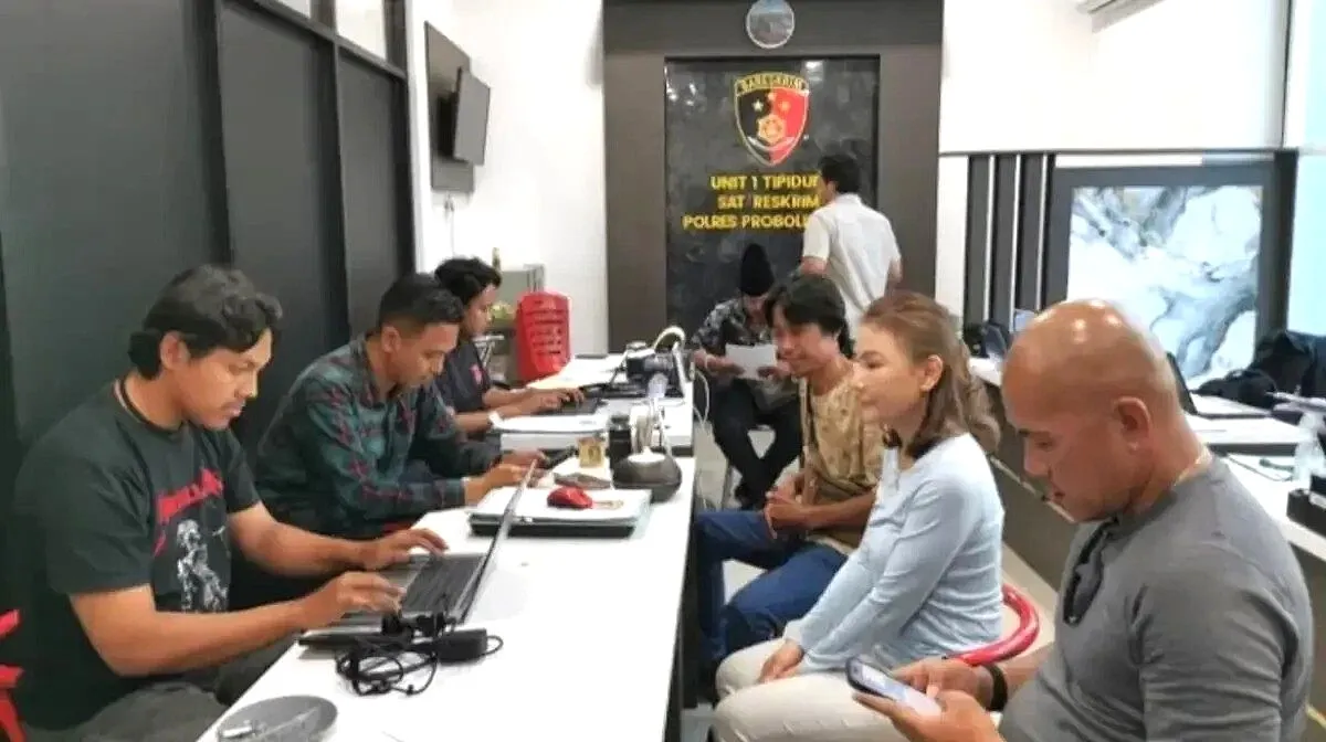 7 Koper Turis Thailand Dicuri Saat Wisata ke Gunung Bromo, Kerugian Mencapai Ratusan Juta! Turis asal thailand mengalami kejadian kehilangan koper di bromo