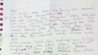 Viral Santriwati Menghilang di Depok, Tinggalkan Pesan Agar Jangan Dicari & Minta Dibayarin Jajanan Sempolnya Rp 2500 Viral surat santriwati hilang minta dibayarin sempol