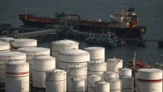 AS pertimbangkan cabut sanksi minyak Rusia