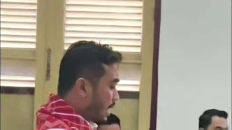 Viral! Kasus Amsal Sitepu, Videografer yang Didakwa Korupsi 202 Juta – Simak Kronologinya Amsal Sitepu bacakan pledoi