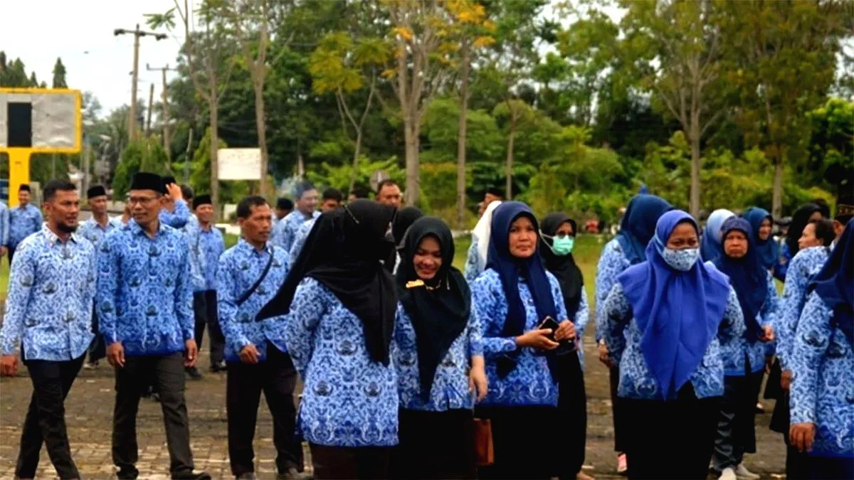 Ribuan PPPK Terancam Dipecat Jelang 2027, Dampak Ekonomi Daerah Mengkhawatirkan Ancaman Pemecatan Massal PPPK, Daerah Dihadapkan Dilema Anggaran dan Layanan Publik