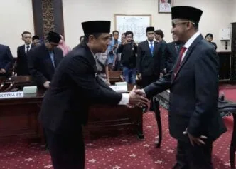 Hemat BBM, ASN Sumenep Dianjurkan Jalan Kaki dan Bersepeda ke Kantor Bupati Sumenep Keluarkan Aturan ASN Jalan Kaki dalam Radius 5 Km