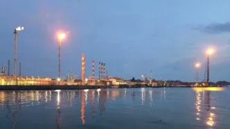 Dampak Operasi Tempur AS di Iran, Pasar Waspadai Lonjakan Harga Minyak