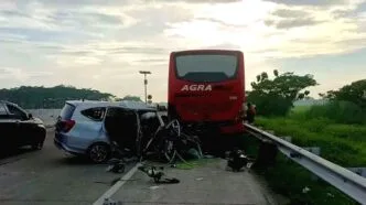 Mudik Berujung Duka, Satu Keluarga Tewas di Tol Pemalang Batang Km