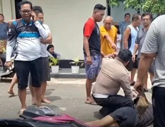 Pemuda Brebes Tewas Dikejar Polisi di Pacitan, Warga Ngamuk Kepung Petugas