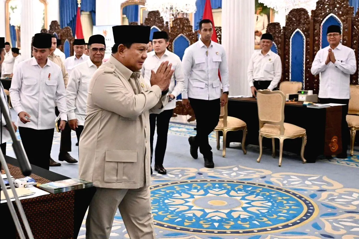 Program MBG Dievaluasi, Prabowo Tutup Ribuan Dapur Tak Layak Prabowo Ungkap 1.030 Dapur MBG Ditutup, Pengawasan Diperketat
