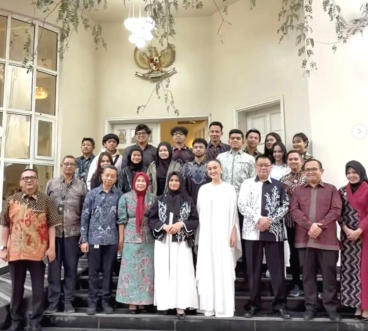 Agnez Mo Pastikan Keadaannya Aman, Ikuti Acara Bukber di Konsulat Jendral RI Dubai Agnes monica bukber di kjri dubai