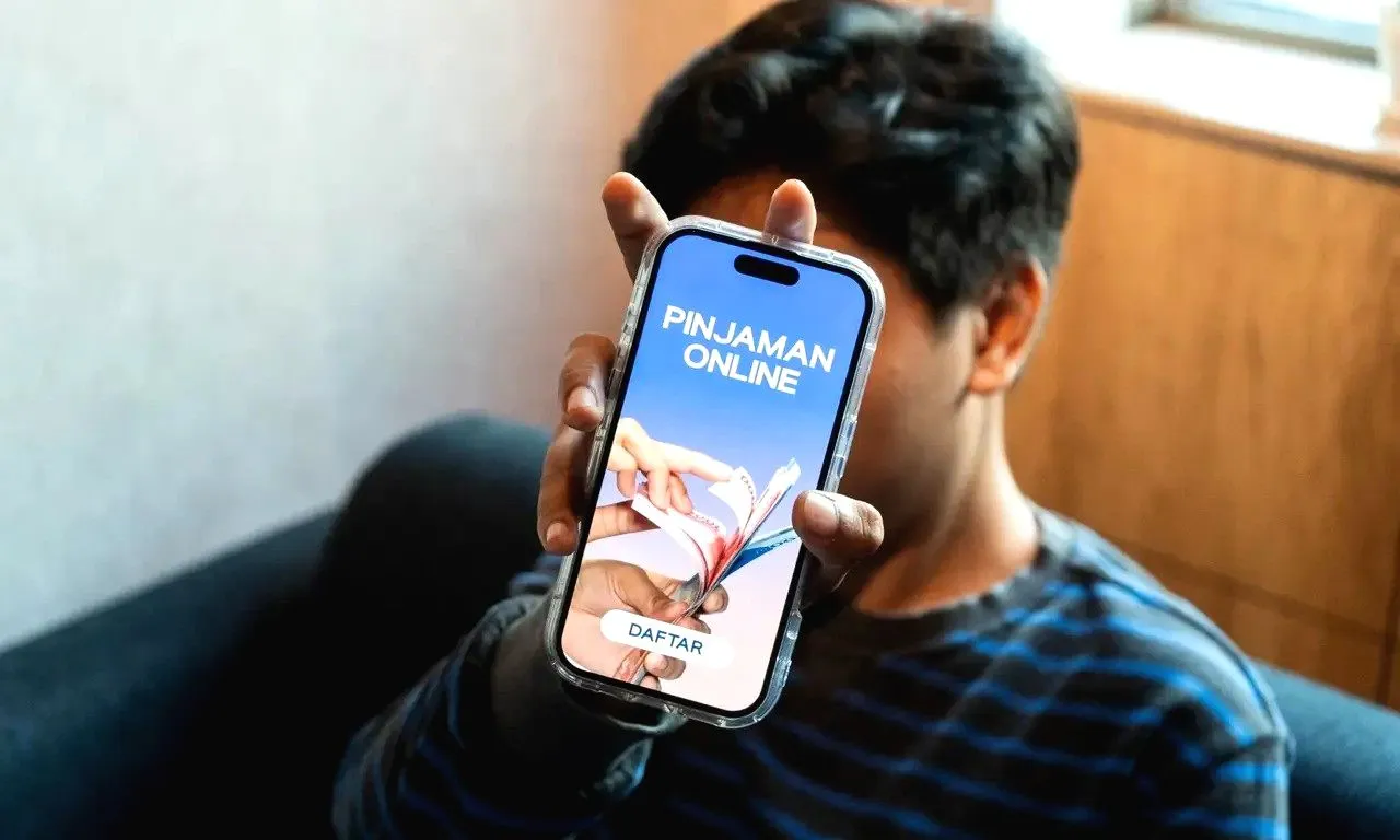 Warga Indonesia Masih Doyan Pinjol, Outstanding Nyaris Capai Angka 100 Triliun pada Januari 2026 Ilustrasi pinjaman online daftar