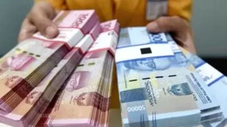 Inflasi Melonjak, Tunjangan Hari Raya Tidak Cukup untuk Dongkrak Daya Beli Masyarakat, Dolar Menyentuh 17ribu Inflasi vs THR