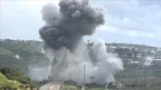 Israel hancurkan jembatan di lebanon