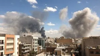 Israel lanjutkan gelombang serangan langit teheran dipenuhi asap