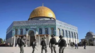 Israel tutup masjid al aqsa ramadan