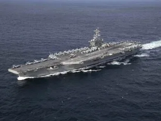 Iran Klaim Serang USS Abraham Lincoln dengan Drone, Kapal Induk AS Disebut Kabur dengan Kecepatan Tinggi dari Laut Oman Kapal induk abraham lincoln kabur kembali ke AS